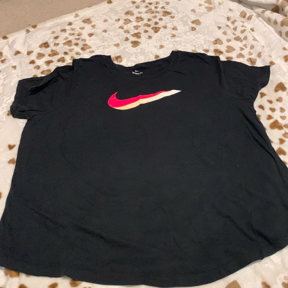 Women’s Nike tee